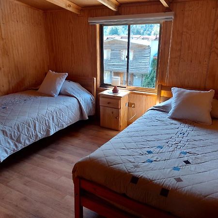 Hostal Y Cabanas Ventisquero Puerto Puyuguapi Exteriör bild