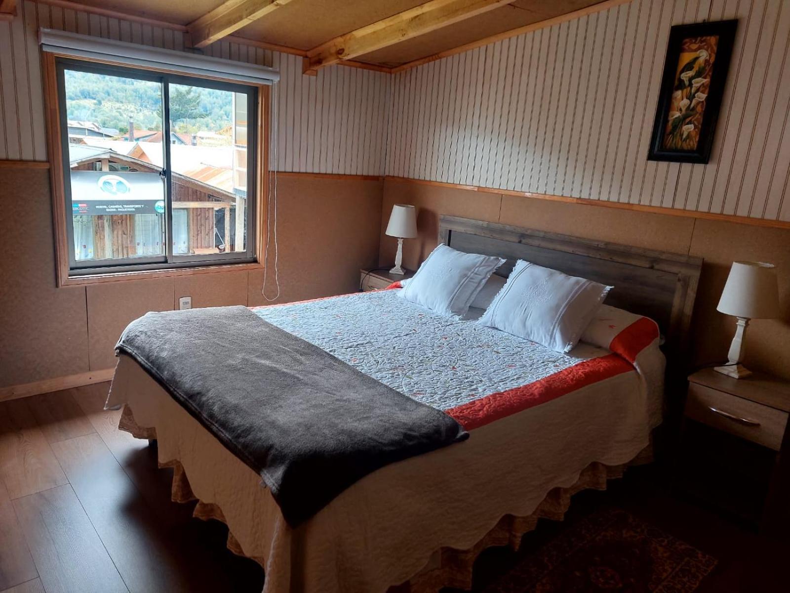 Hostal Y Cabanas Ventisquero Puerto Puyuguapi Exteriör bild