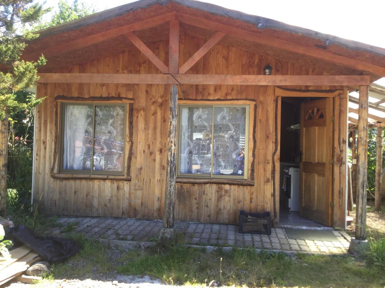 Hostal Y Cabanas Ventisquero Puerto Puyuguapi Exteriör bild